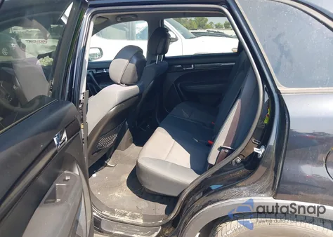 2013 Kia Sorento Lx V6 z USA, uszkodzony, nr VIN 5XYKT4A26DG356718